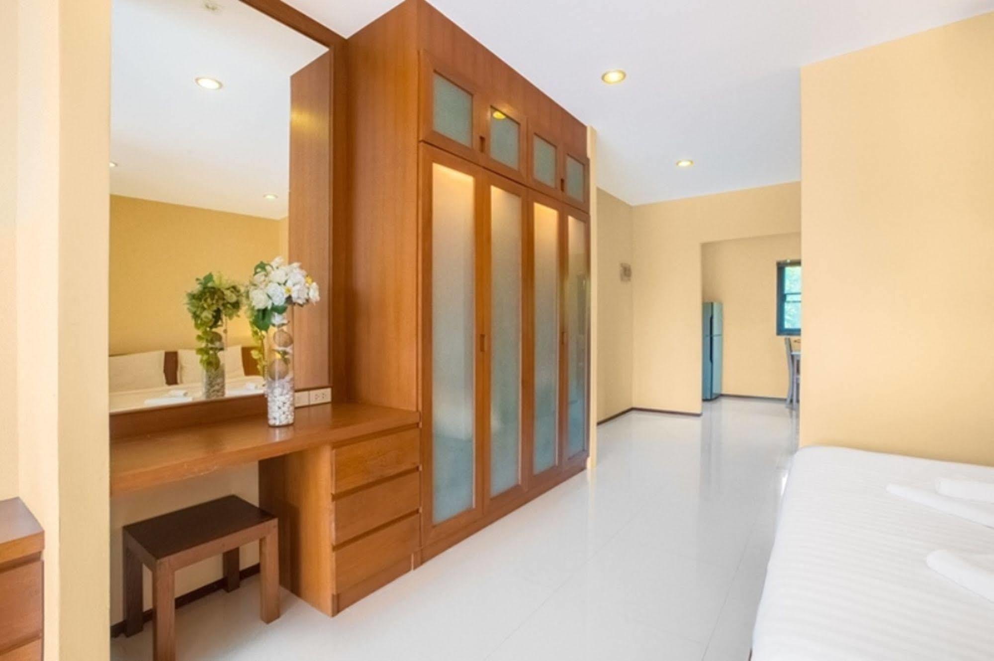 Avanta Condominium Mae Nam Extérieur photo